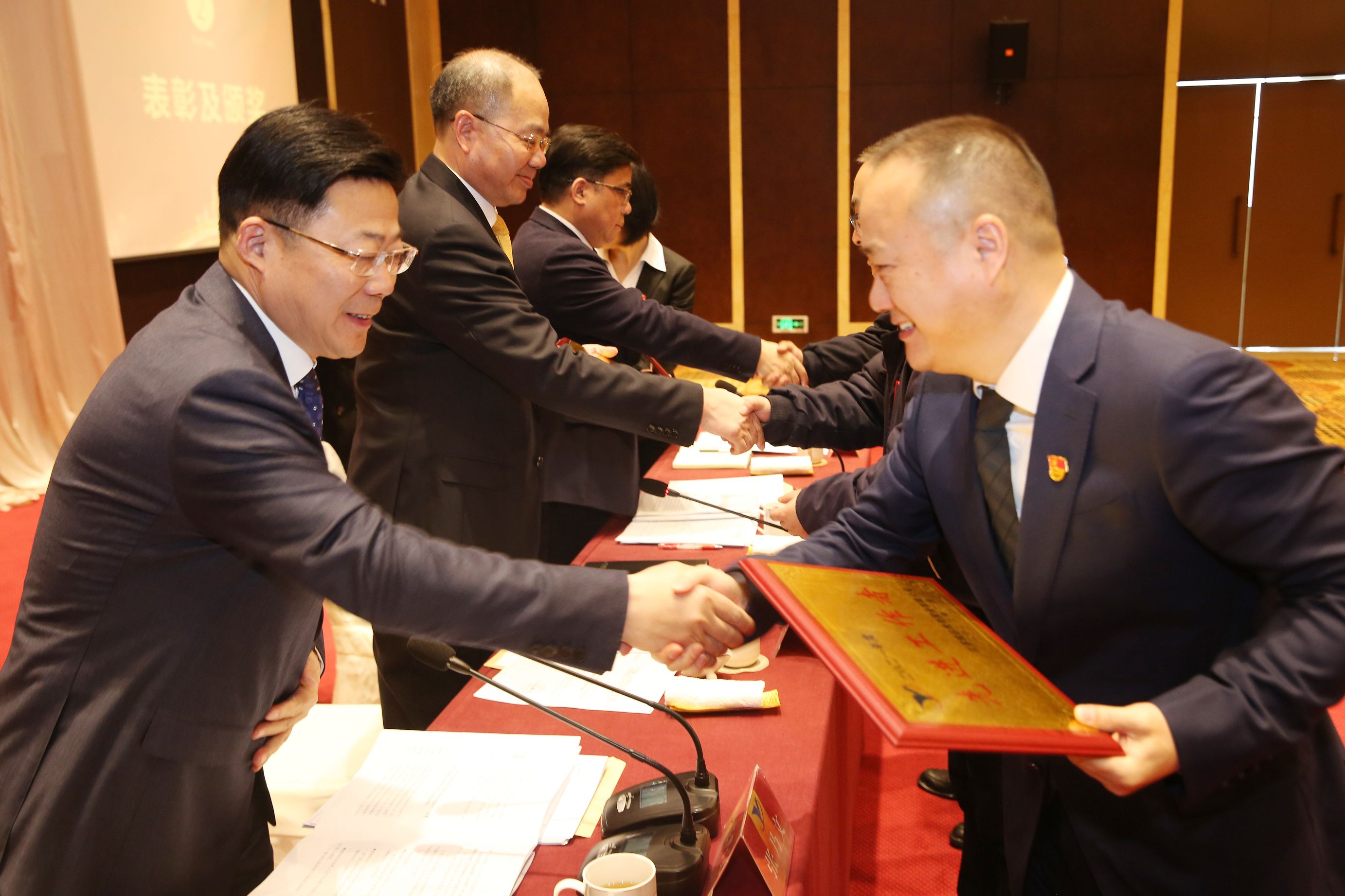 股份公司2021年度工作會議 3_眸目壓縮.jpg