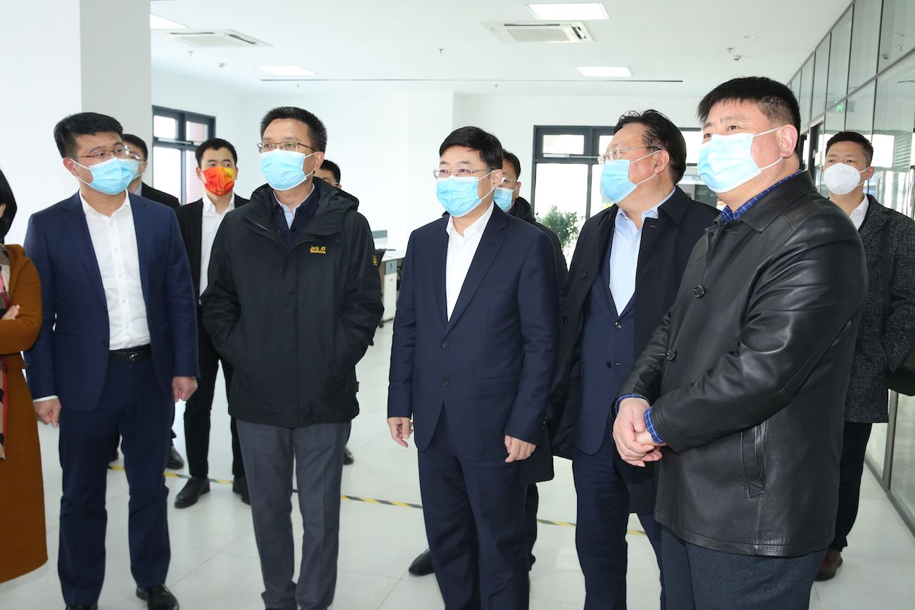 張乃文調(diào)研悅達汽車科創(chuàng)園 1.jpeg