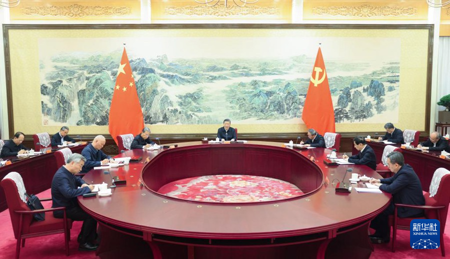 ??12月26日至27日，中共中央政治局召開民主生活會(huì)，中共中央總書記習(xí)近平主持會(huì)議并發(fā)表重要講話。