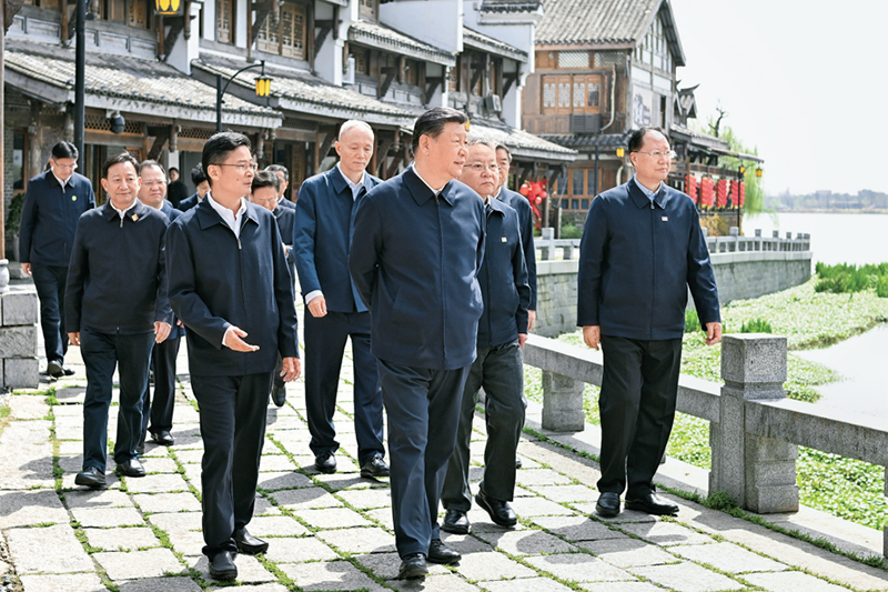 2024年3月18日至21日，中共中央總書記、國家主席、中央軍委主席習(xí)近平在湖南考察。這是19日上午，習(xí)近平在常德河街考察。